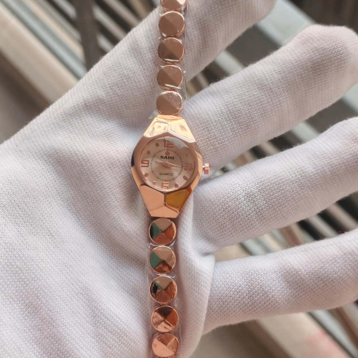 Luxury Ladis Watch Model 5590 Chain Rose Golden  Dial 12, .6 ,  Colour Watch Ladis