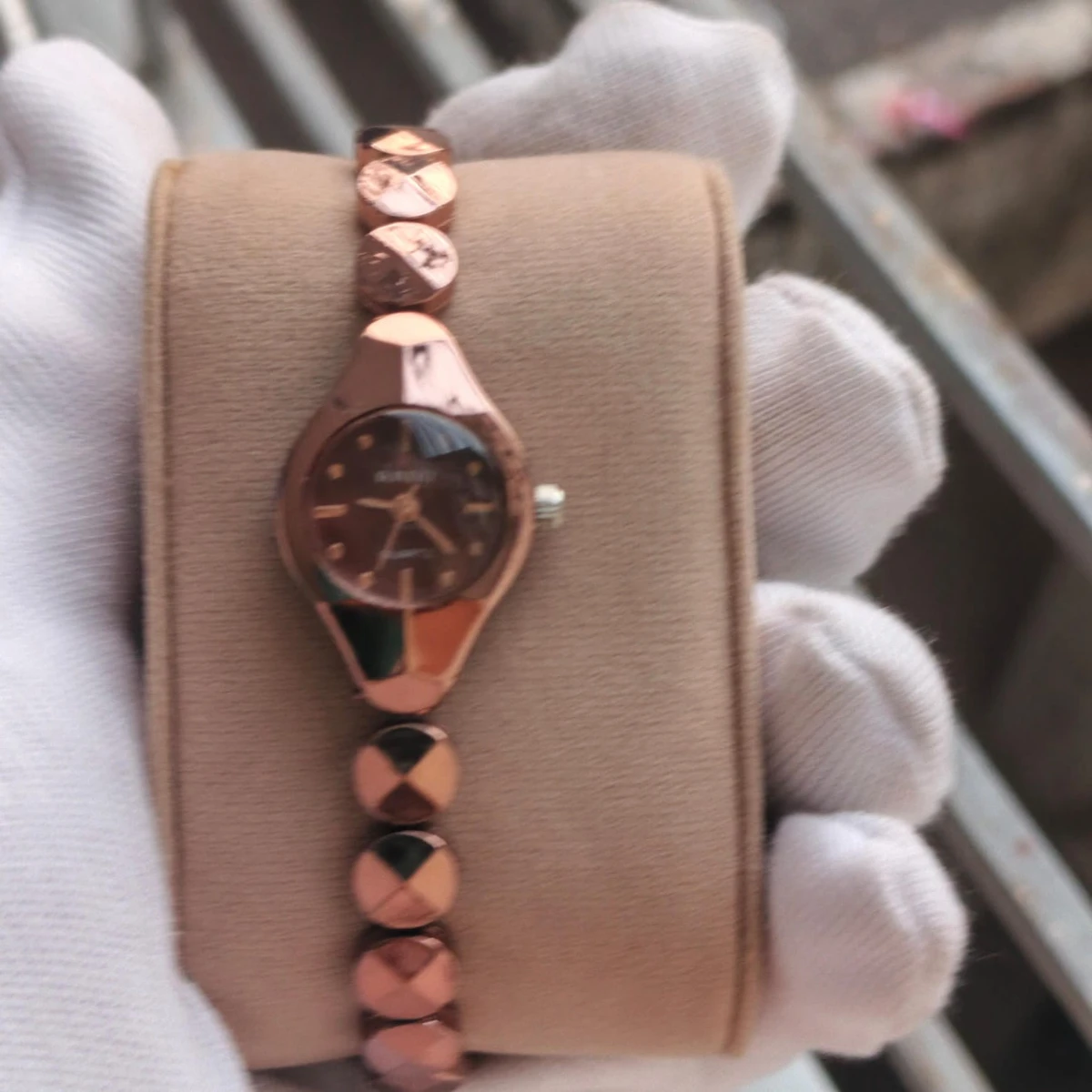 Luxury Ladis Watch Model 5590 Rose Golden Colour Watch Women