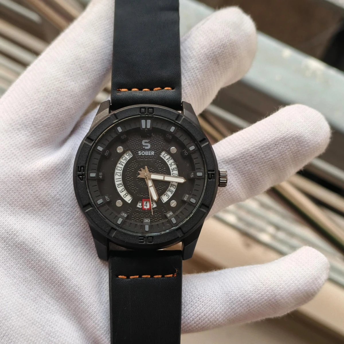 Sober Watch Model 995 Premium Watch Full Black Colour Watch For Man + এক পিস ব্যাটারি ফ্রি।