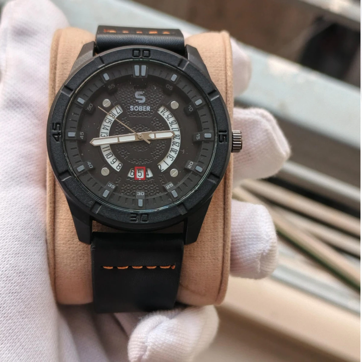 Sober Watch Model 995 Premium Watch Belt Blue Dial Black Colour Watch For Man + এক পিস ব্যাটারি ফ্রি।