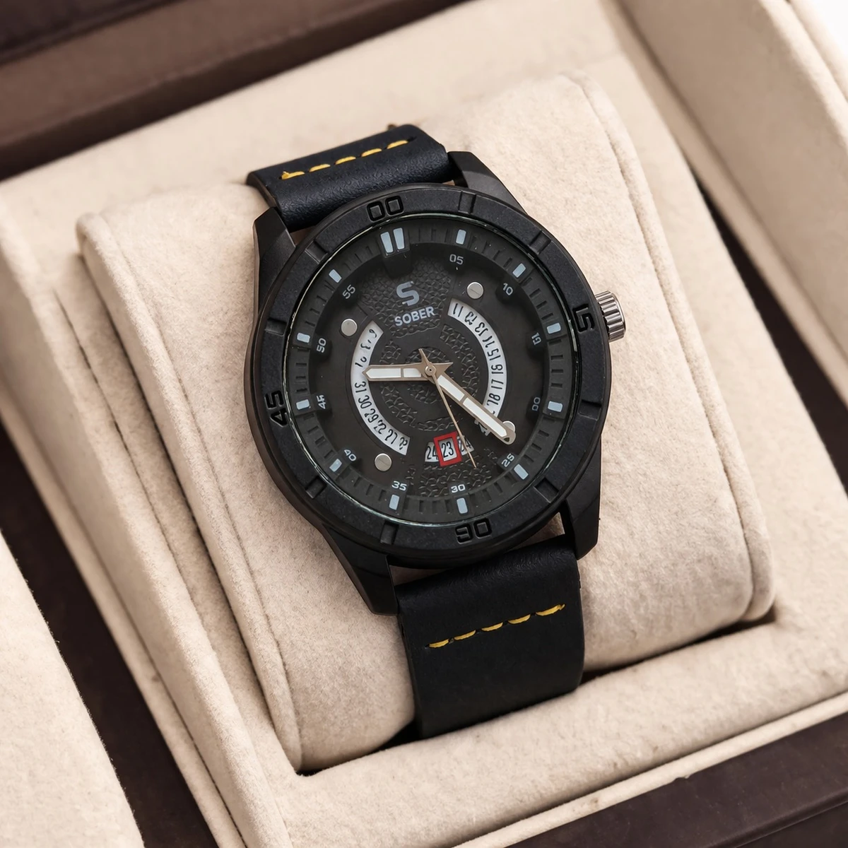 Sober Watch Model 995 Premium Watch Belt Blue Dial Black Colour Watch For Man + এক পিস ব্যাটারি ফ্রি।