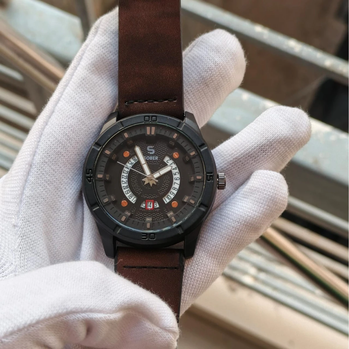 Sober Watch Model 995 Premium Watch Belt Coffee Dial Black Colour Watch For Man + এক পিস ব্যাটারি ফ্রি।