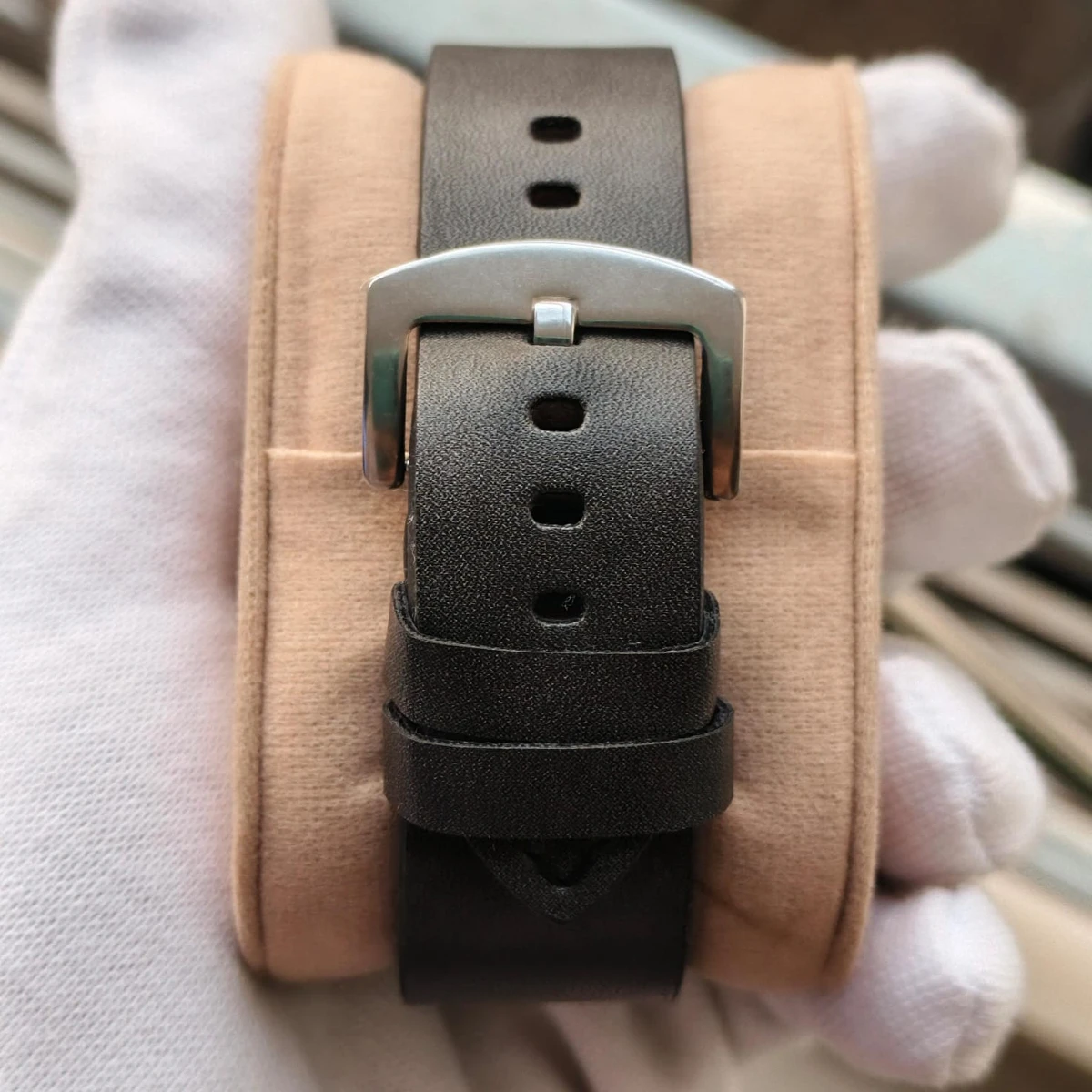 Sober Watch Model 995 Premium Watch Belt Ash Dial Black Colour Watch For Man + এক পিস ব্যাটারি ফ্রি।