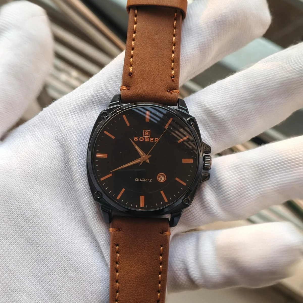Sober Watch Model 985 Premium Watch Belt Brown Dial Black Colour Watch For Man + এক পিস ব্যাটারি ফ্রি।