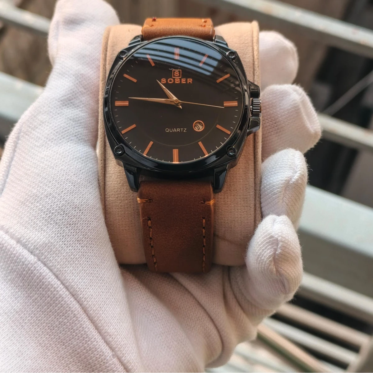 Sober Watch Model 985 Premium Watch Belt Brown Dial Black Colour Watch For Man + এক পিস ব্যাটারি ফ্রি।