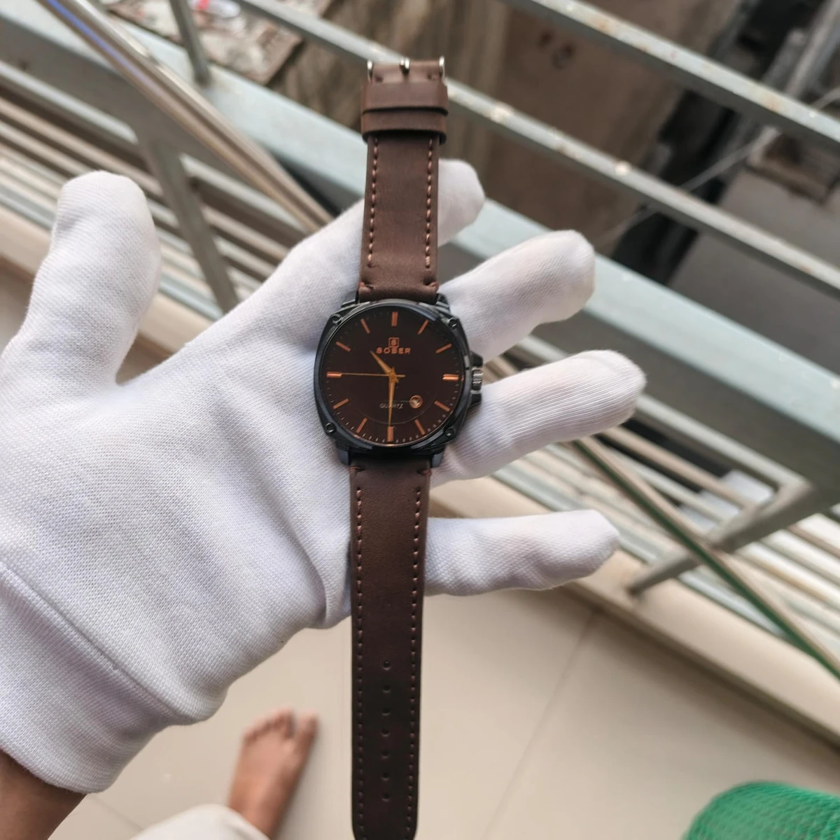 Sober Watch Model 985 Premium Watch Belt Coffe Dial Coffe Colour Watch For Man + এক পিস ব্যাটারি ফ্রি।