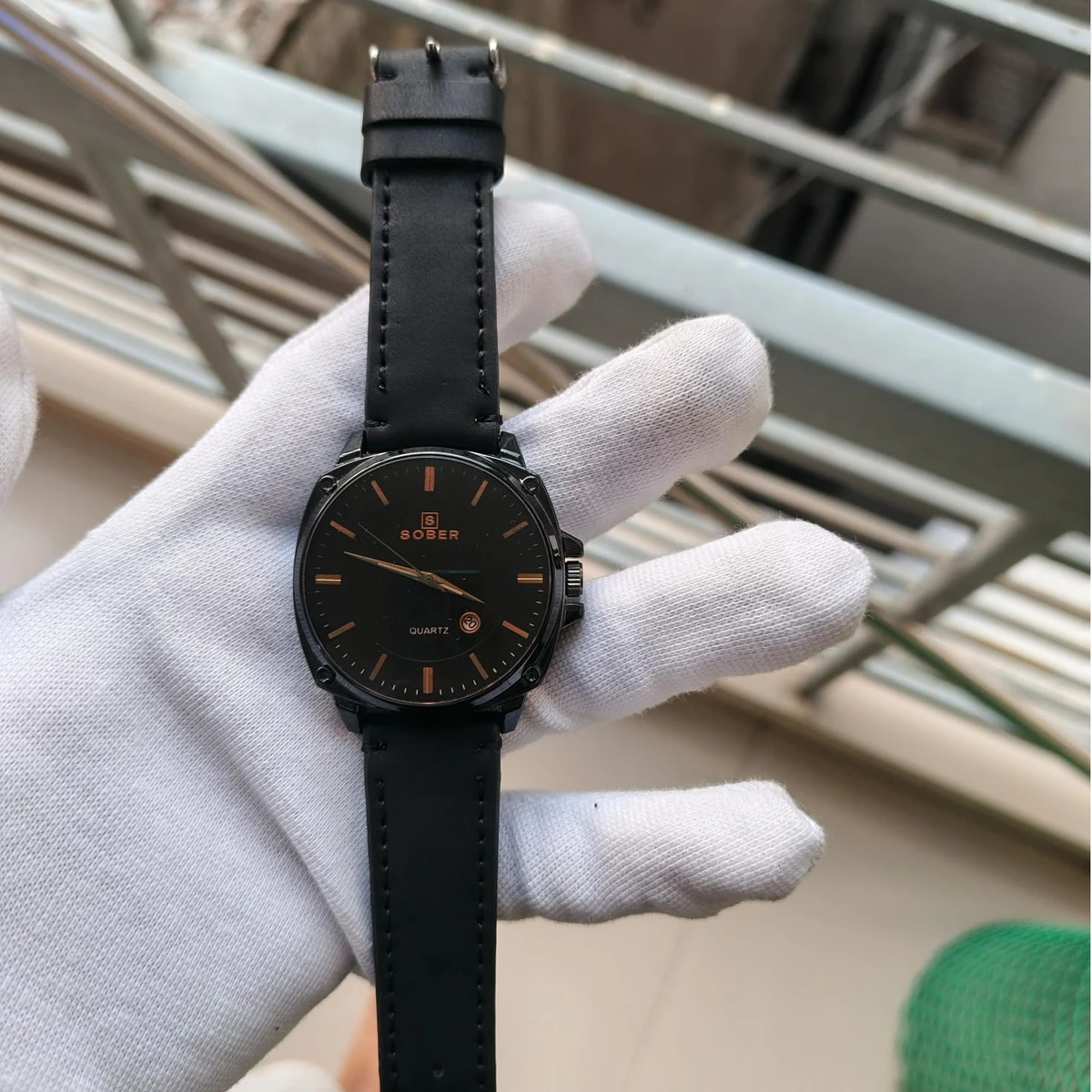 Sober Watch Model 985 Premium Watch Belt Black Dial Black Colour Watch For Man + এক পিস ব্যাটারি ফ্রি।