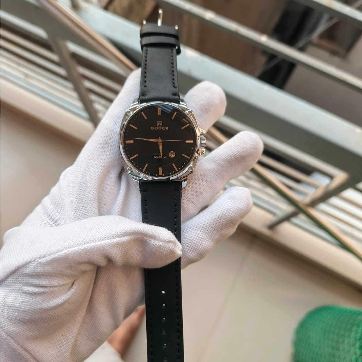 Sober Watch Model 985 Premium Watch Belt Black Round White  Dial Black Colour Watch For Man + এক পিস ব্যাটারি ফ্রি।