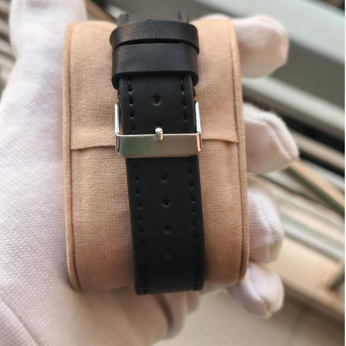Sober Watch Model 985 Premium Watch Belt Black Round White  Dial Black Colour Watch For Man + এক পিস ব্যাটারি ফ্রি।