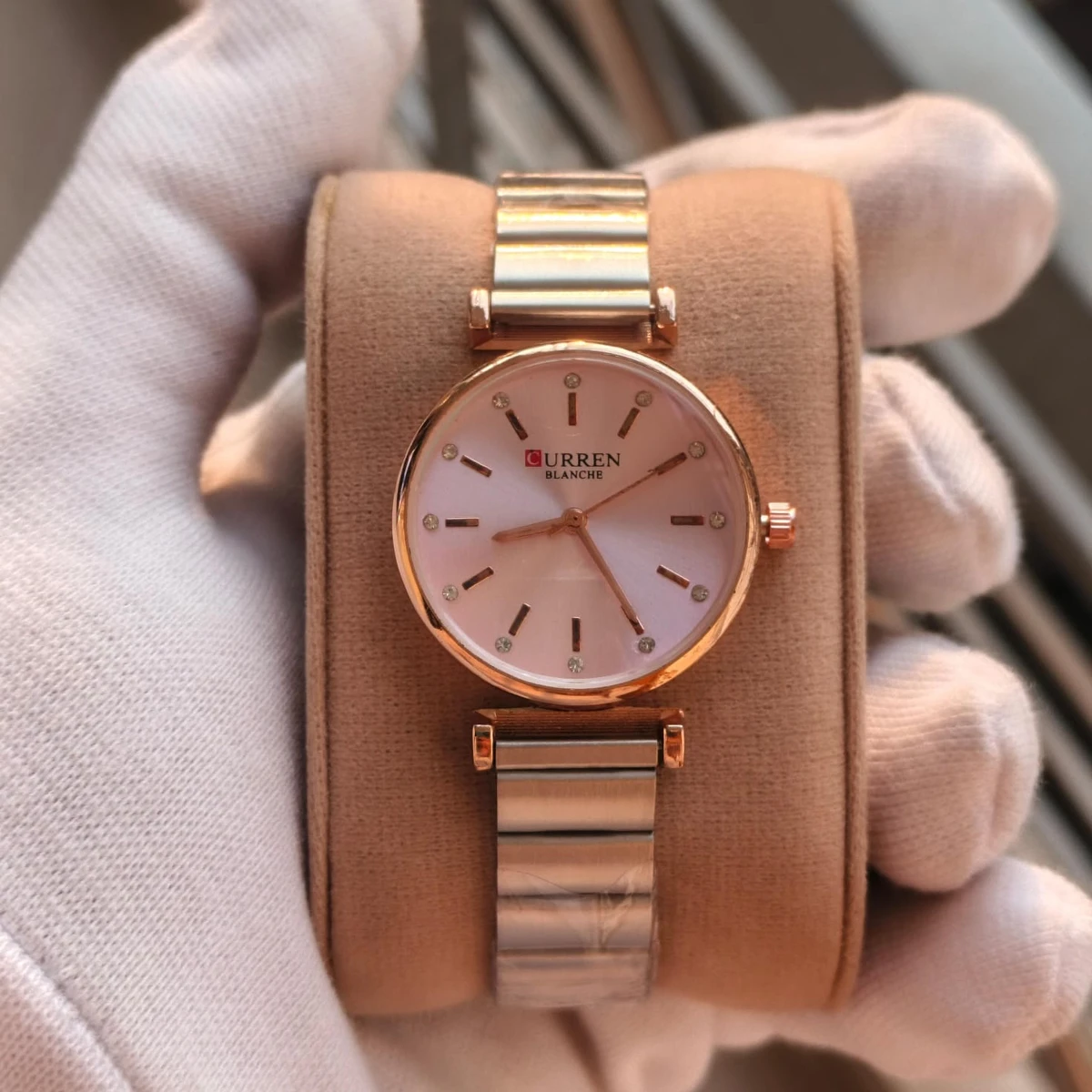 Curren Women Watch  Model 9081 Silver Chain Dial Pink Colour  Watch For Ladis